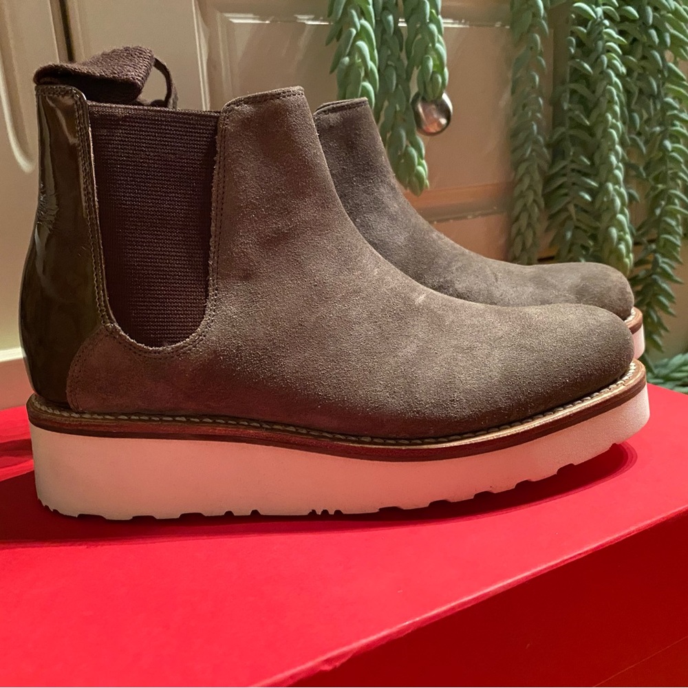 GRENSON UK - Lydia Suede Boots - W5.5
